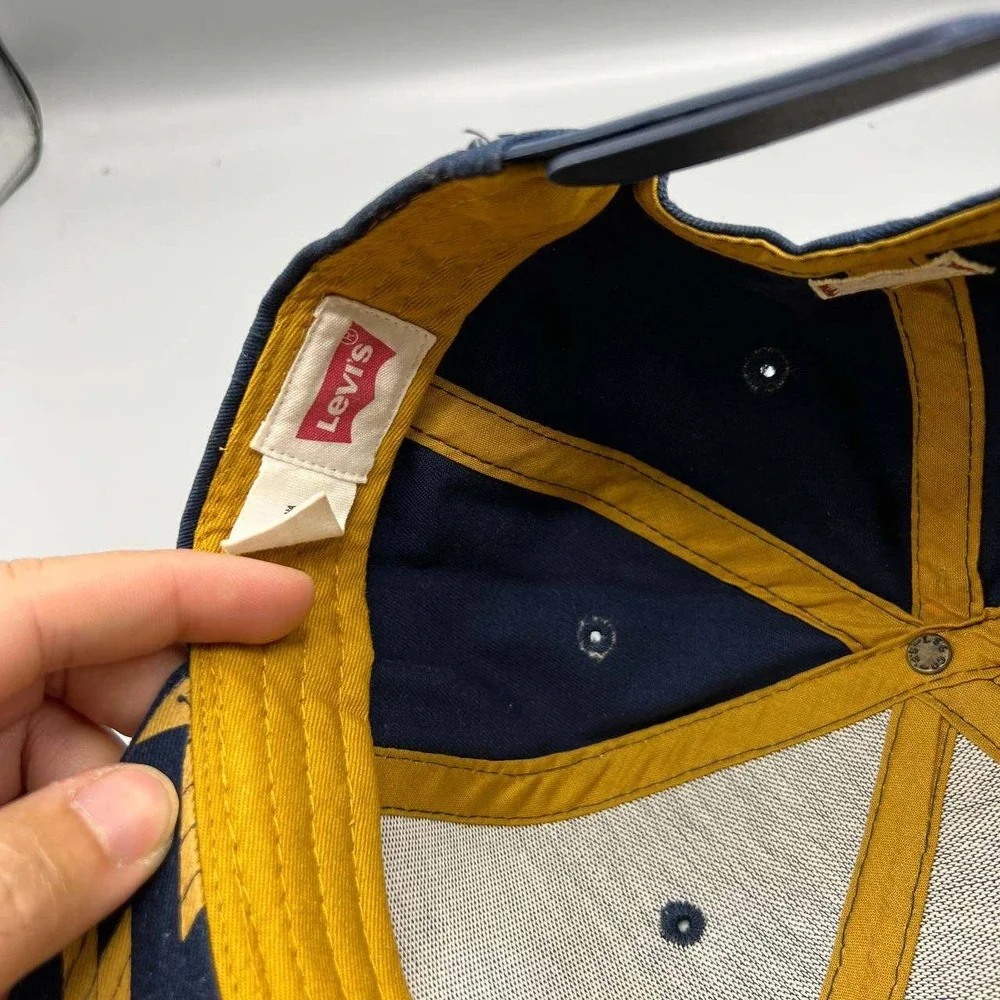 California Bear Hat Men Navy‎ Yellow Embroidered Levi's Snap Back Cap